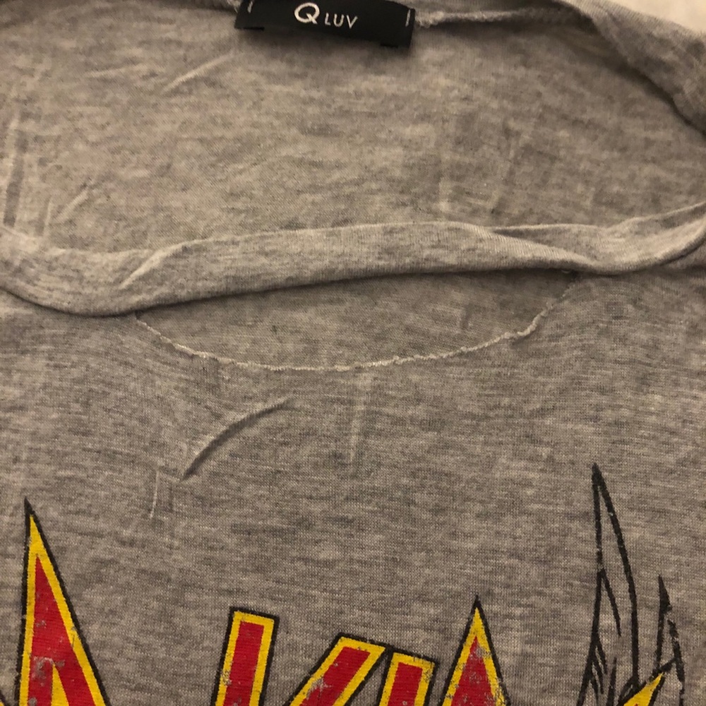 Graphic tee - Picture 3 of 3